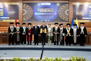 Laksanakan Ujian Doktor Terbuka, Menteri AHY Lulus dengan Predikat Cumlaude